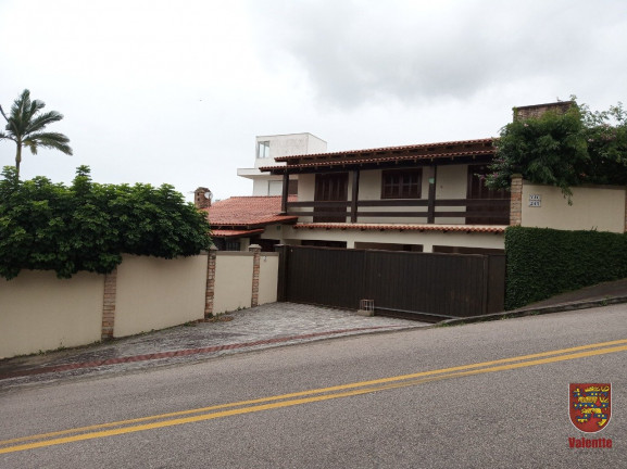 Imagem Casa com 6 Quartos à Venda,  em Coqueiros - Florianópolis