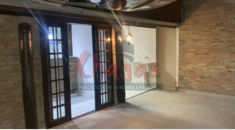 Imagem Casa com 3 Quartos à Venda, 300 m² em Martim De Sá - Caraguatatuba Imagem Casa com 3 Quartos à Venda, 300 m² em Martim De Sá - Caraguatatuba