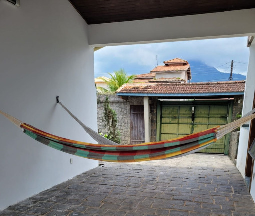 Imagem Casa com 2 Quartos para Alugar ou Temporada, 120 m² em Indaiá - Caraguatatuba