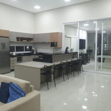 Imagem Casa com 4 Quartos à Venda, 255 m² em Condomínio Florais Itália - Cuiabá Imagem Casa com 4 Quartos à Venda, 255 m² em Condomínio Florais Itália - Cuiabá