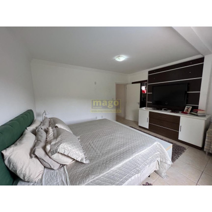 Imagem Casa com 3 Quartos à Venda, 380 m² em Ariribá - Balneário Camboriú Imagem Casa com 3 Quartos à Venda, 380 m² em Ariribá - Balneário Camboriú
