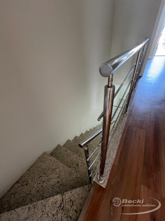 Imagem Casa com 3 Quartos à Venda, 160 m² em Atiradores - Joinville Imagem Casa com 3 Quartos à Venda, 160 m² em Atiradores - Joinville