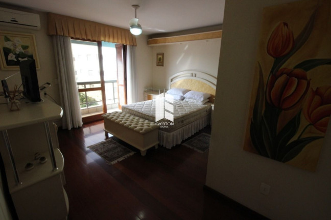Imagem Apartamento com 4 Quartos à Venda, 240 m² em Nossa Senhora Medianeira - Santa Maria
