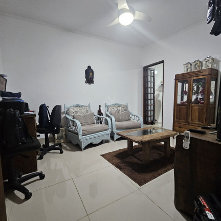 Imagem Casa com 2 Quartos à Venda, 150 m² em Guilhermina - Praia Grande