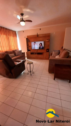 Imagem Casa com 4 Quartos à Venda, 240 m² em Centro - Niterói Imagem Casa com 4 Quartos à Venda, 240 m² em Centro - Niterói