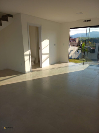 Imagem Sobrado com 2 Quartos à Venda, 89 m² em Areias De Baixo - Governador Celso Ramos