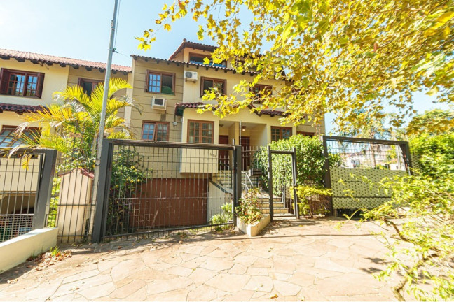 Imagem Casa com 3 Quartos à Venda, 160 m² em Chácara Das Pedras - Porto Alegre