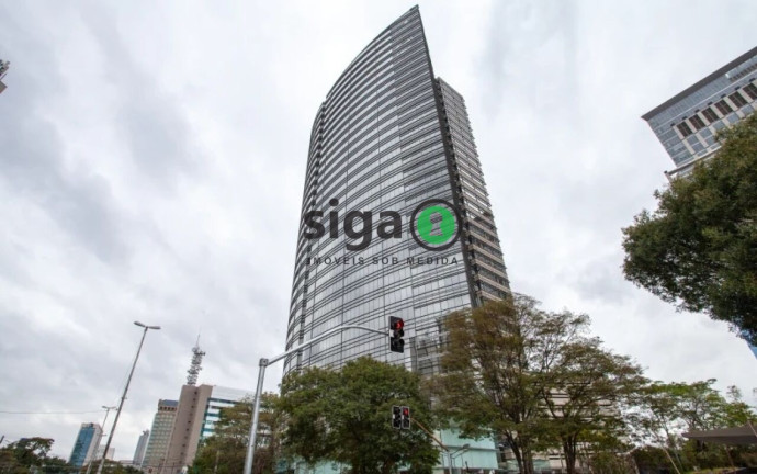 Imóvel Comercial para Alugar, 375 m² em Vila Cordeiro - São Paulo