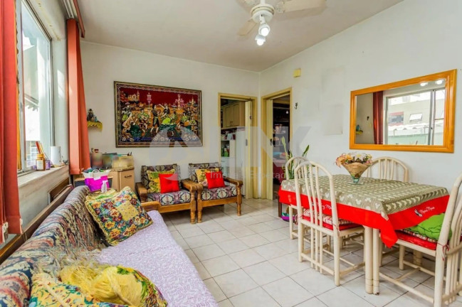 Apartamento com 2 Quartos à Venda, 56 m² em São Sebastião - Porto Alegre