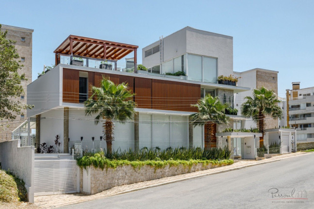 Casa com 4 Quartos à Venda,  em João Paulo - Florianópolis