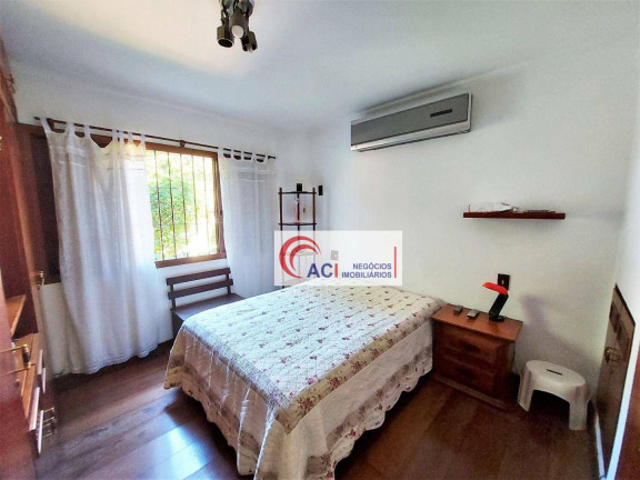 Imagem Casa com 6 Quartos à Venda, 433 m² em Vila Verde - Itapevi Imagem Casa com 6 Quartos à Venda, 433 m² em Vila Verde - Itapevi