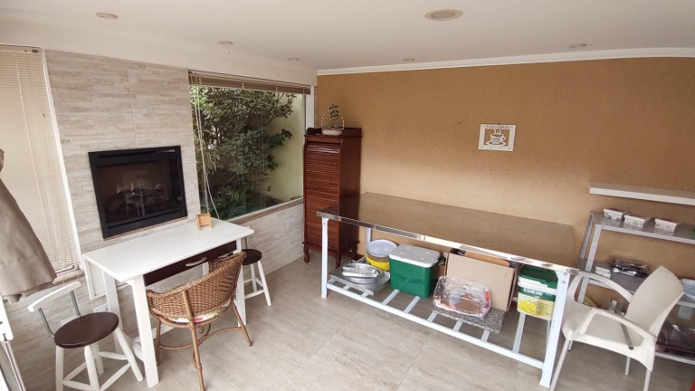 Imagem Casa com 4 Quartos à Venda, 200 m² em Albuquerque - Teresópolis Imagem Casa com 4 Quartos à Venda, 200 m² em Albuquerque - Teresópolis