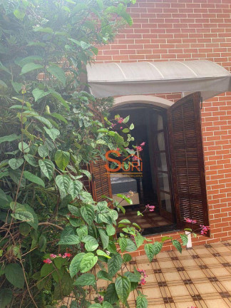 Imagem Casa com 3 Quartos à Venda, 300 m² em Vila Scarpelli - Santo André Imagem Casa com 3 Quartos à Venda, 300 m² em Vila Scarpelli - Santo André