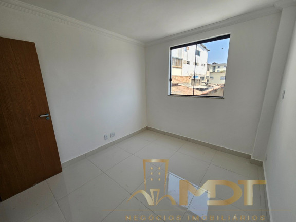 Imagem Casa com 2 Quartos à Venda, 110 m² em São João Batista (venda Nova) - Belo Horizonte