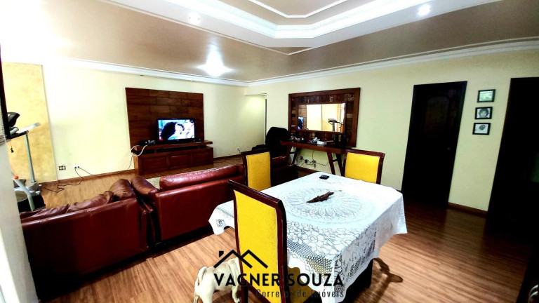Imagem Apartamento com 3 Quartos à Venda, 153 m² em Zona 01 - Maringá