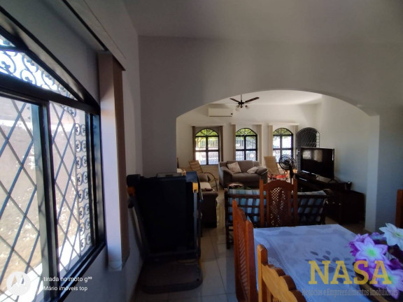 Imagem Casa com 3 Quartos à Venda, 319 m² em Dom Aquino - Cuiabá