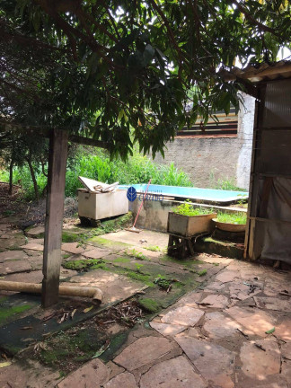 Casa com 5 Quartos à Venda, 240 m² em Vila Jaiara - Anápolis