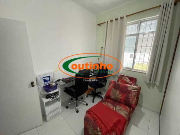 Imagem Casa com 5 Quartos à Venda, 175 m² em Grajaú - Rio De Janeiro Imagem Casa com 5 Quartos à Venda, 175 m² em Grajaú - Rio De Janeiro