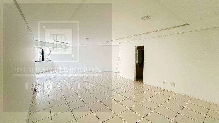 Imagem Apartamento com 3 Quartos à Venda, 179 m² Imagem Apartamento com 3 Quartos à Venda, 179 m²