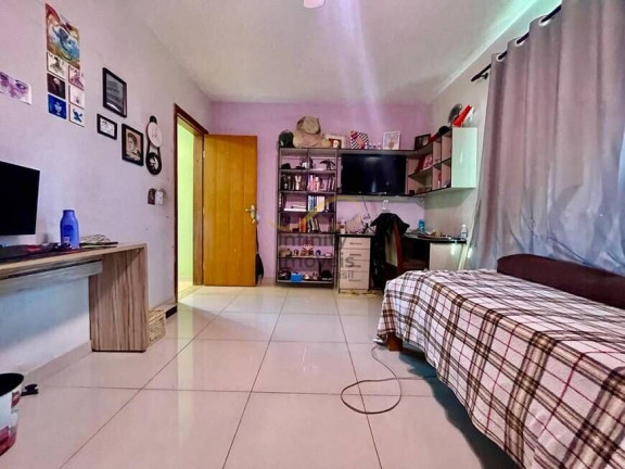Imagem Casa com 4 Quartos à Venda, 210 m² em Santa Terezinha - Belo Horizonte Imagem Casa com 4 Quartos à Venda, 210 m² em Santa Terezinha - Belo Horizonte