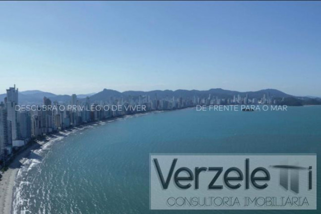 Apartamento com 4 Quartos à Venda, 230 m² em Centro - Balneário Camboriú
