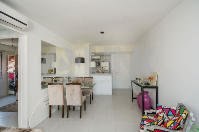 Imagem Apartamento com 2 Quartos à Venda, 66 m² em Rio Branco - Porto Alegre Imagem Apartamento com 2 Quartos à Venda, 66 m² em Rio Branco - Porto Alegre