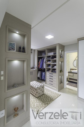 Imagem Casa com 4 Quartos à Venda, 437 m² em Santa Regina - Camboriú Imagem Casa com 4 Quartos à Venda, 437 m² em Santa Regina - Camboriú