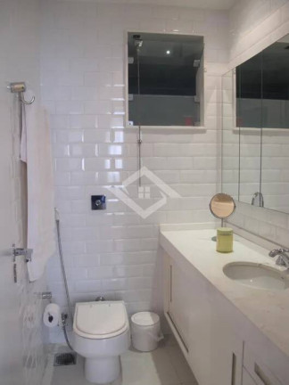 Imagem Apartamento com 2 Quartos à Venda, 100 m² em Copacabana - Rio De Janeiro Imagem Apartamento com 2 Quartos à Venda, 100 m² em Copacabana - Rio De Janeiro