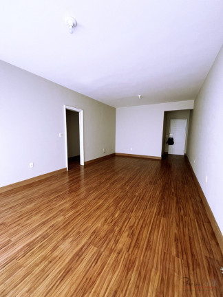 Imagem Apartamento com 3 Quartos à Venda, 133 m² em Centro - Florianópolis Imagem Apartamento com 3 Quartos à Venda, 133 m² em Centro - Florianópolis