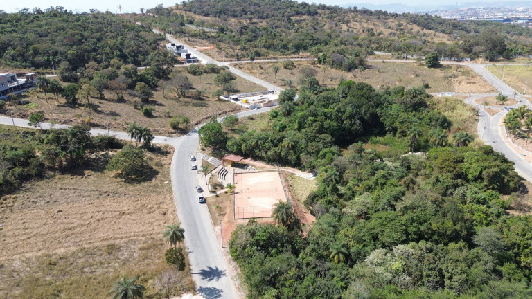Imagem Terreno à Venda, 1.000 m² em Contagem Imagem Terreno à Venda, 1.000 m² em Contagem