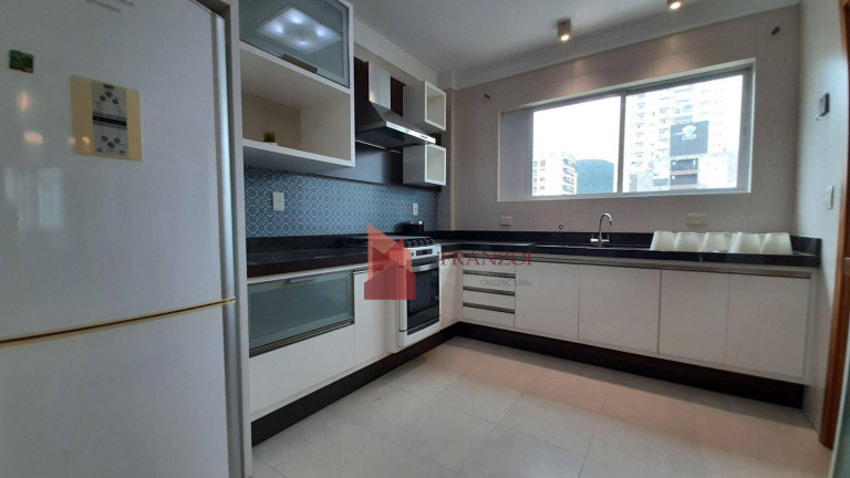 Imagem Apartamento com 3 Quartos para Alugar, 180 m² em Fazenda - Itajaí Imagem Apartamento com 3 Quartos para Alugar, 180 m² em Fazenda - Itajaí