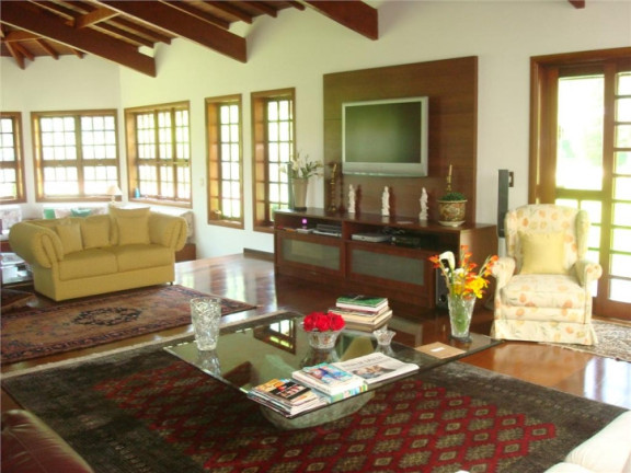 Imagem Casa com 5 Quartos à Venda, 781 m² em Parque Silvino Pereira - Cotia Imagem Casa com 5 Quartos à Venda, 781 m² em Parque Silvino Pereira - Cotia