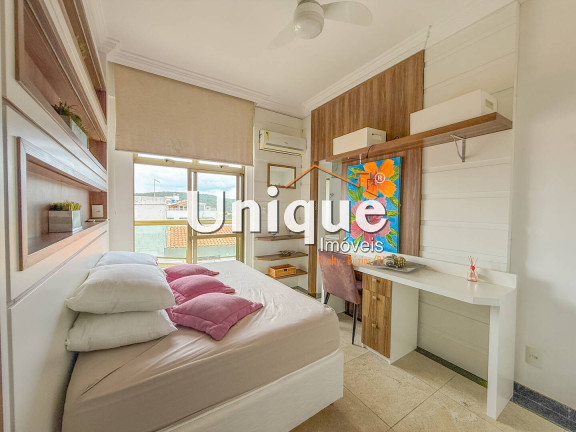Imagem Cobertura com 5 Quartos à Venda, 240 m² em Centro - Cabo Frio