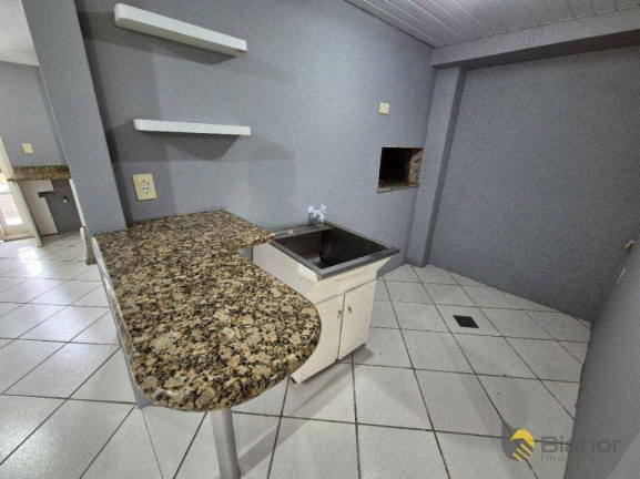 Imagem Casa com 3 Quartos à Venda ou Locação, 240 m² em Velha - Blumenau