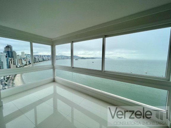 Imagem Apartamento com 7 Quartos à Venda, 410 m² em Centro - Balneário Camboriú Imagem Apartamento com 7 Quartos à Venda, 410 m² em Centro - Balneário Camboriú
