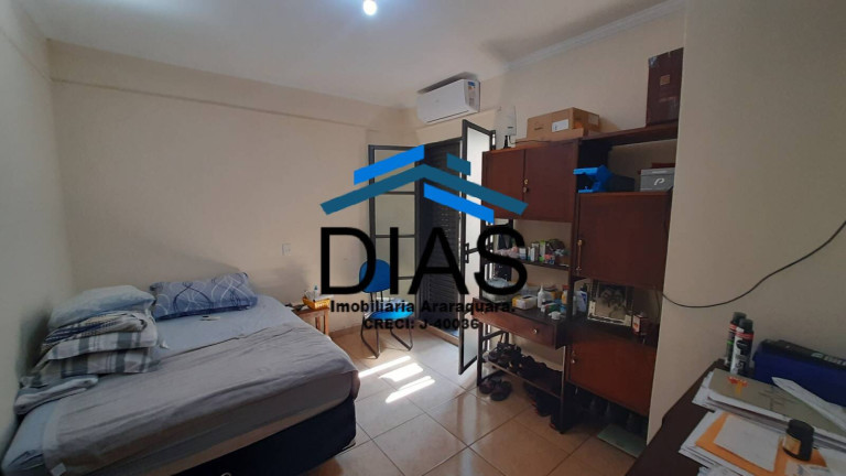 Imagem Casa com 2 Quartos à Venda, 121 m² em Centro - Araraquara Imagem Casa com 2 Quartos à Venda, 121 m² em Centro - Araraquara