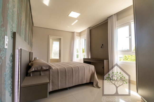 Imagem Casa com 4 Quartos à Venda, 470 m² em Jurerê Internacional - Florianópolis Imagem Casa com 4 Quartos à Venda, 470 m² em Jurerê Internacional - Florianópolis