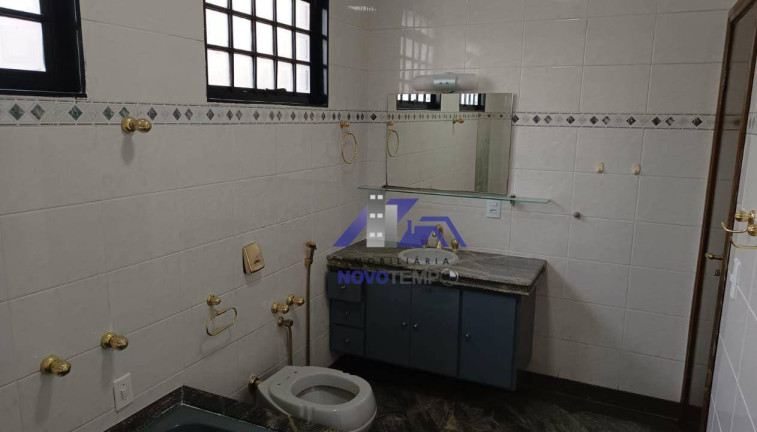 Imagem Casa com 3 Quartos à Venda, 210 m² em Dona Amélia - Araçatuba