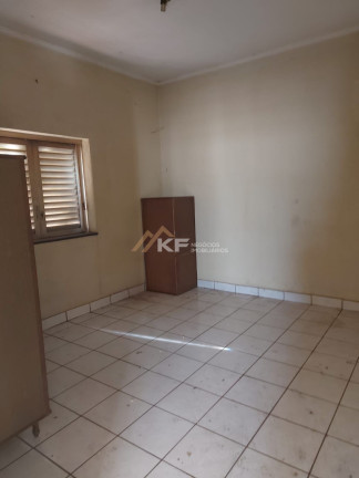 Imagem Casa com 2 Quartos à Venda, 135 m² em Vila Tibério - Ribeirão Preto Imagem Casa com 2 Quartos à Venda, 135 m² em Vila Tibério - Ribeirão Preto