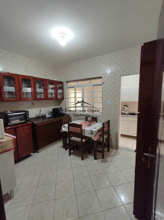 Imagem Casa com 3 Quartos à Venda, 230 m² em Pedregulho - Guaratinguetá