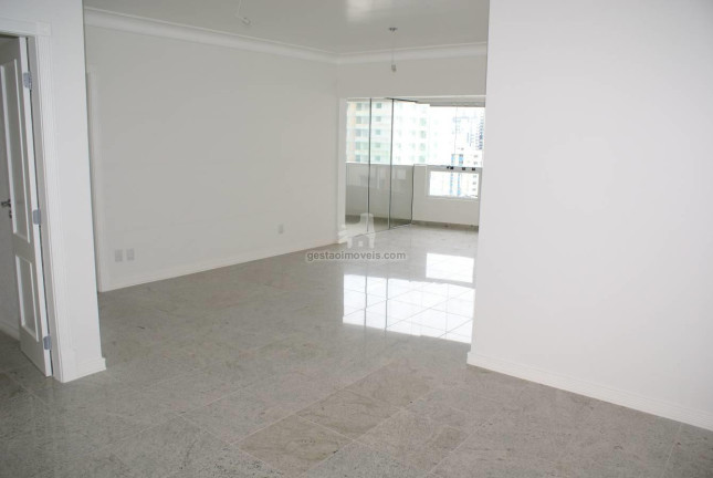 Imagem Apartamento com 3 Quartos à Venda, 348 m² em Centro - Balneário Camboriú Imagem Apartamento com 3 Quartos à Venda, 348 m² em Centro - Balneário Camboriú