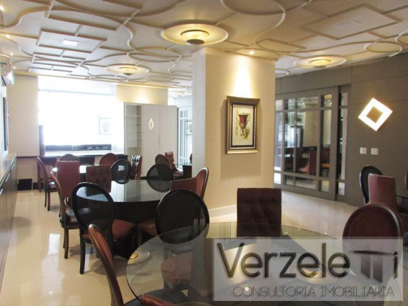 Imagem Apartamento com 7 Quartos à Venda, 410 m² em Centro - Balneário Camboriú Imagem Apartamento com 7 Quartos à Venda, 410 m² em Centro - Balneário Camboriú