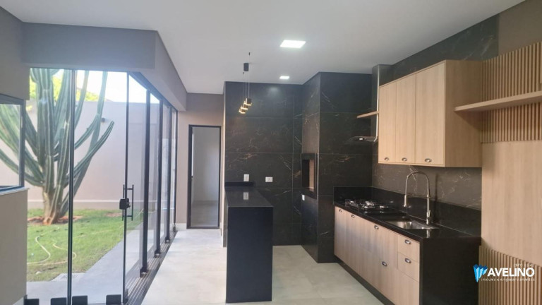 Imagem Casa com 3 Quartos à Venda, 200 m² em Carandá Bosque - Campo Grande Imagem Casa com 3 Quartos à Venda, 200 m² em Carandá Bosque - Campo Grande