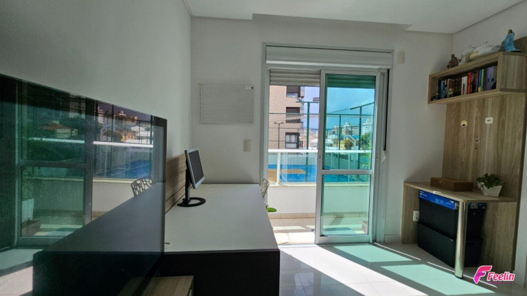 Imagem Apartamento com 3 Quartos à Venda, 132 m² em Balneário - Florianópolis