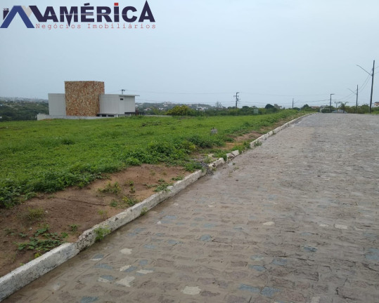 Terreno à Venda, 300 m² em Praia De Tabatinga - Conde
