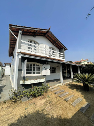 Casa com 3 Quartos à Venda, 390 m² em Centro - Florestal