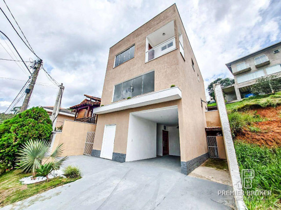 Imagem Casa com 4 Quartos à Venda, 216 m² em Albuquerque - Teresópolis Imagem Casa com 4 Quartos à Venda, 216 m² em Albuquerque - Teresópolis