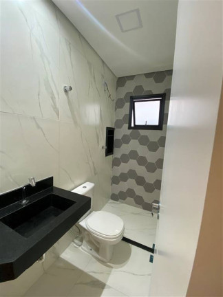 Imagem Sobrado com 3 Quartos à Venda, 117 m² em Tupi - Praia Grande Imagem Sobrado com 3 Quartos à Venda, 117 m² em Tupi - Praia Grande