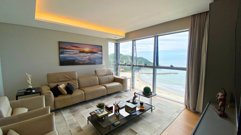 Imagem Apartamento com 4 Quartos à Venda, 243 m² em Centro - Balneário Camboriú Imagem Apartamento com 4 Quartos à Venda, 243 m² em Centro - Balneário Camboriú