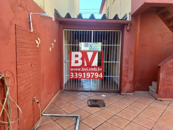 Imagem Casa com 4 Quartos à Venda, 276 m² em Olaria - Rio De Janeiro Imagem Casa com 4 Quartos à Venda, 276 m² em Olaria - Rio De Janeiro